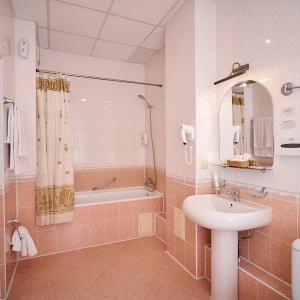 Tsentralny by USTA Hotels