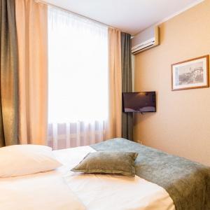 Hotel Equator