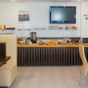 City Hotel