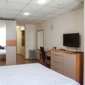 City Hotel