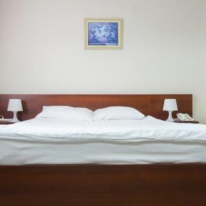 City Hotel