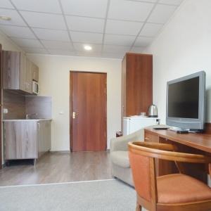 City Hotel