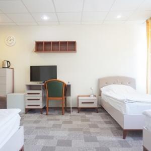 City Hotel