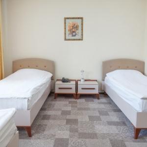 City Hotel