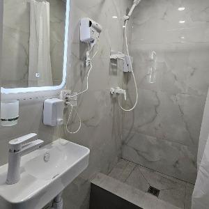 Hotel Buta 3