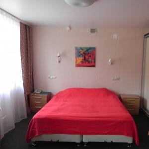 Hotel Izumrud