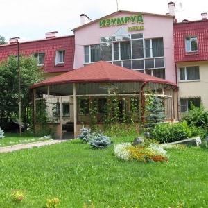 Hotel Izumrud