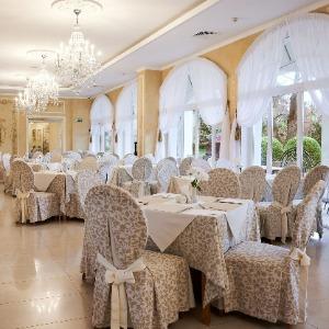 Hotel Alye Parusa
