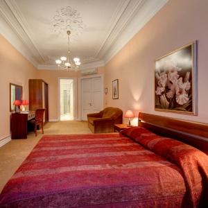 Accomodation facility Guest House Sonata at the Palace Square