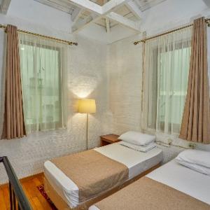 Hotel DEM