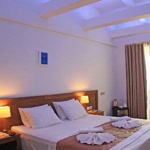 Hotel DEM