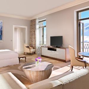 Hotel Pik Palace