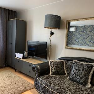 Hotel Bonjour on Izyumskaya