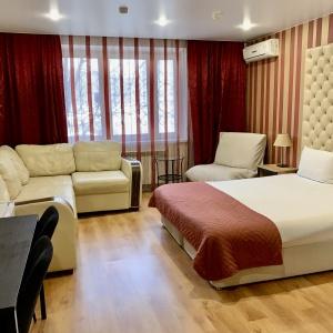 Hotel Bonjour on Izyumskaya