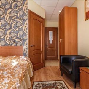 Hotel Bonjour on Izyumskaya