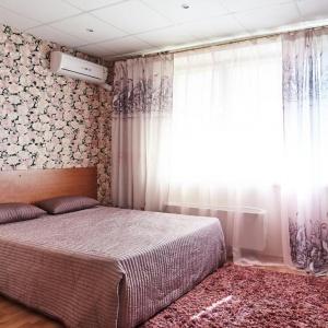 Hotel Bonjour on Izyumskaya