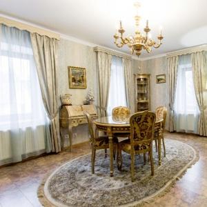 Nikolaevsky Posad Art Hotel