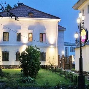 Business Hotel
