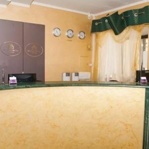 Business Hotel