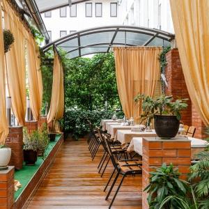 Hotel Platan