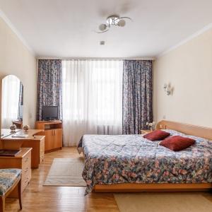 Hotel Platan