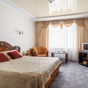 Hotel Platan
