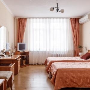 Hotel Platan