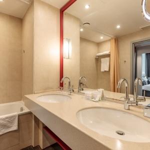 Ramada by Wyndham Yekaterinburg Hotel and SPA