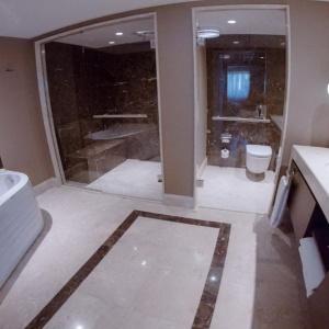 AZIMUT Grand Hotel (f. International Hotel Tashkent)