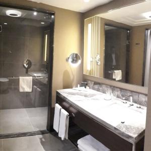 AZIMUT Grand Hotel (f. International Hotel Tashkent)