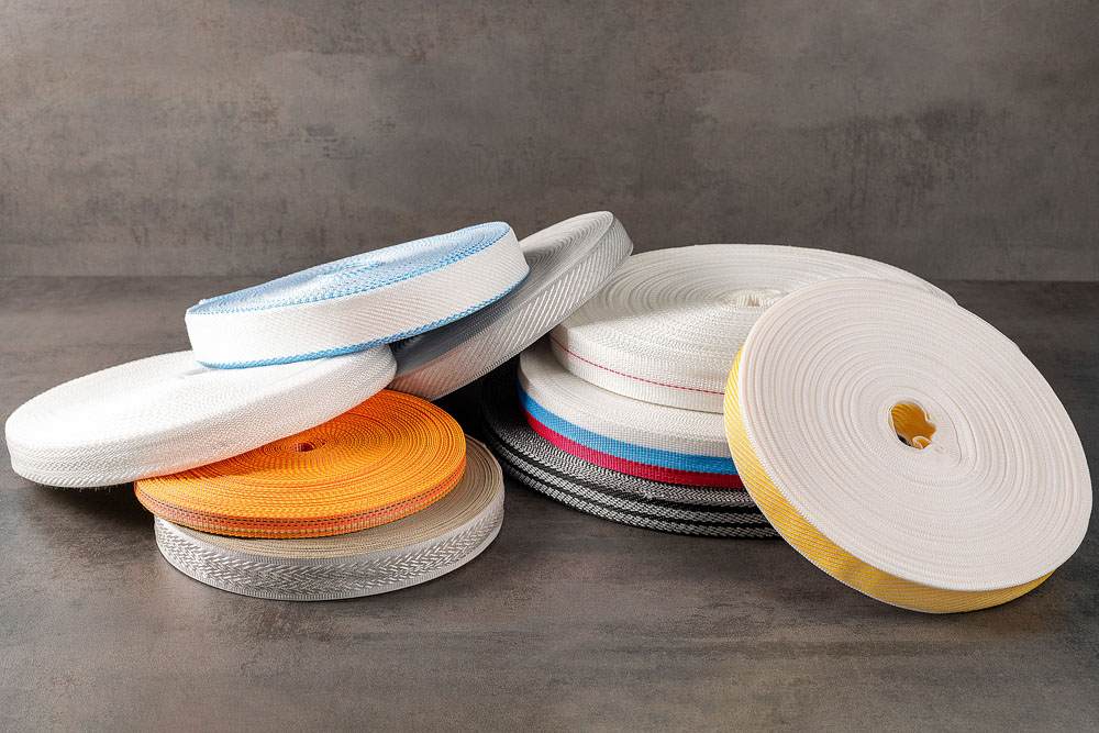 Тесьма и стропа