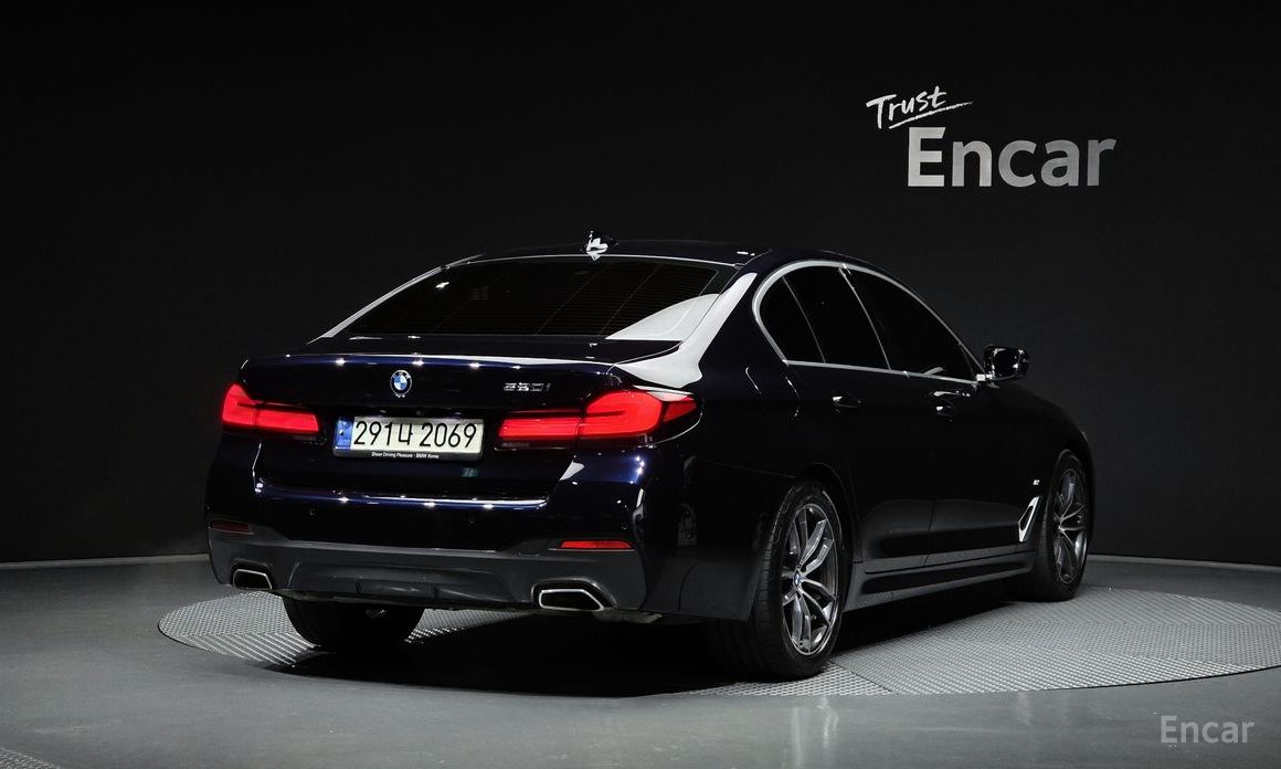 BMW 5 Series (G30)520i M Sport  3