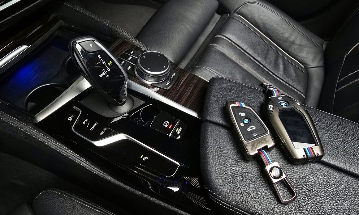 BMW 5 Series (G30)520i M Sport  10