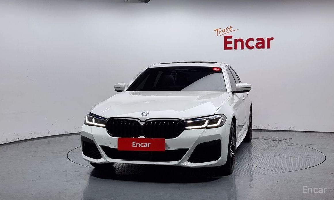 BMW 5 Series (G30)530e M Sport  4