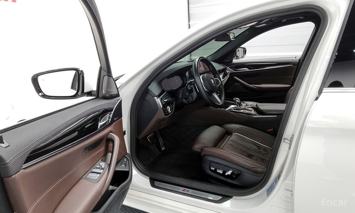 BMW 5 Series (G30)530e M Sport  12