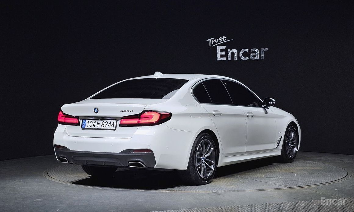 BMW 5 Series (G30) 523d M Sport №3