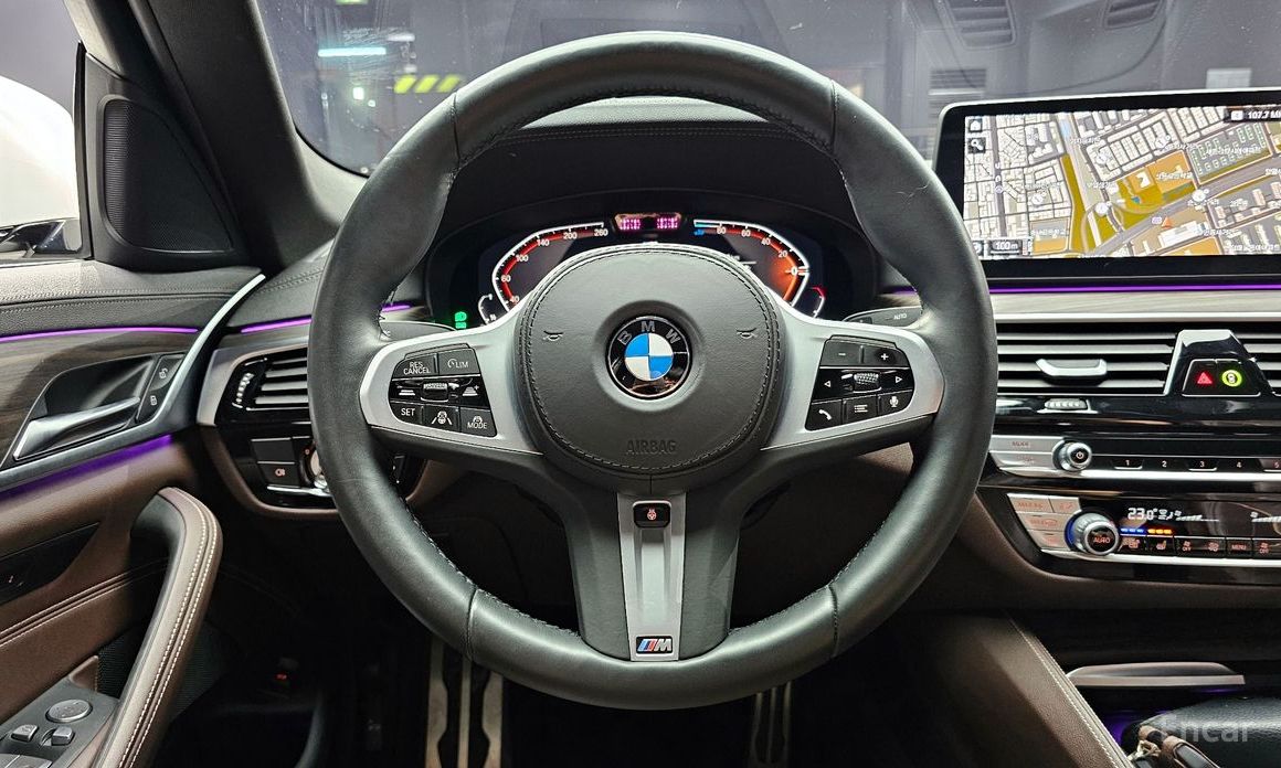 BMW 5 Series (G30) 523d M Sport №14