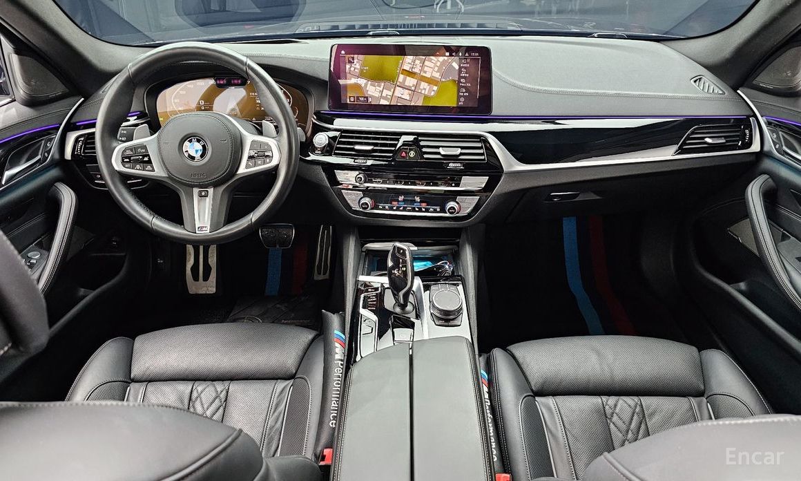 BMW 5 Series (G30) 530i xDrive M Sport  8