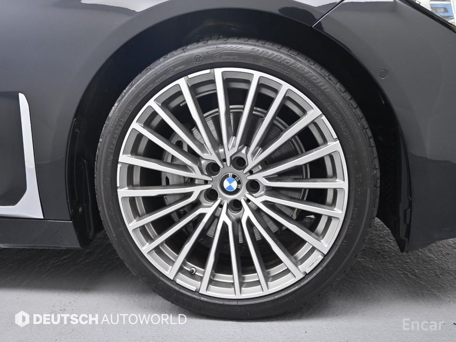 BMW 7 Series (G11)740Li xDrive Design Pure Excellence №6