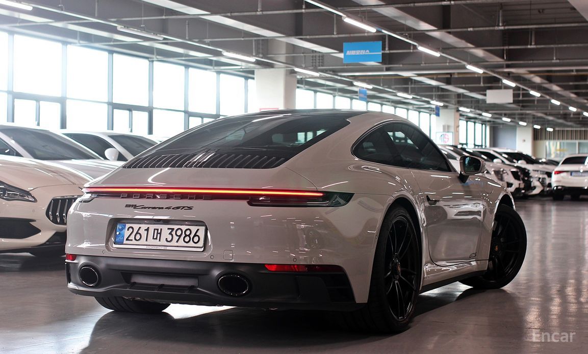 911 (992)Carrera 4 GTS 4