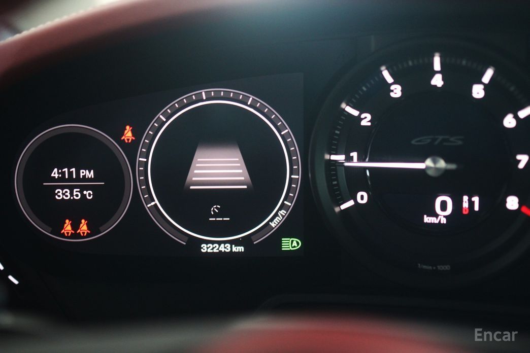 911 (992)Carrera 4 GTS 9