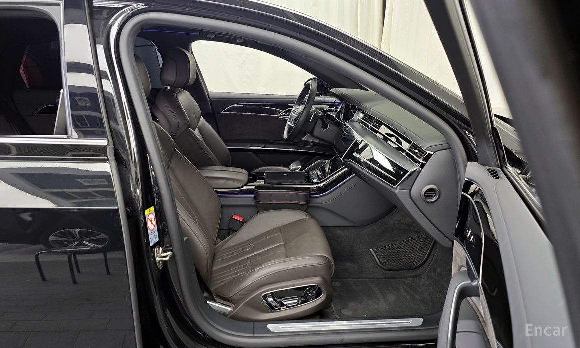 A8 (D5) 55 TFSI Quattro LWB 12