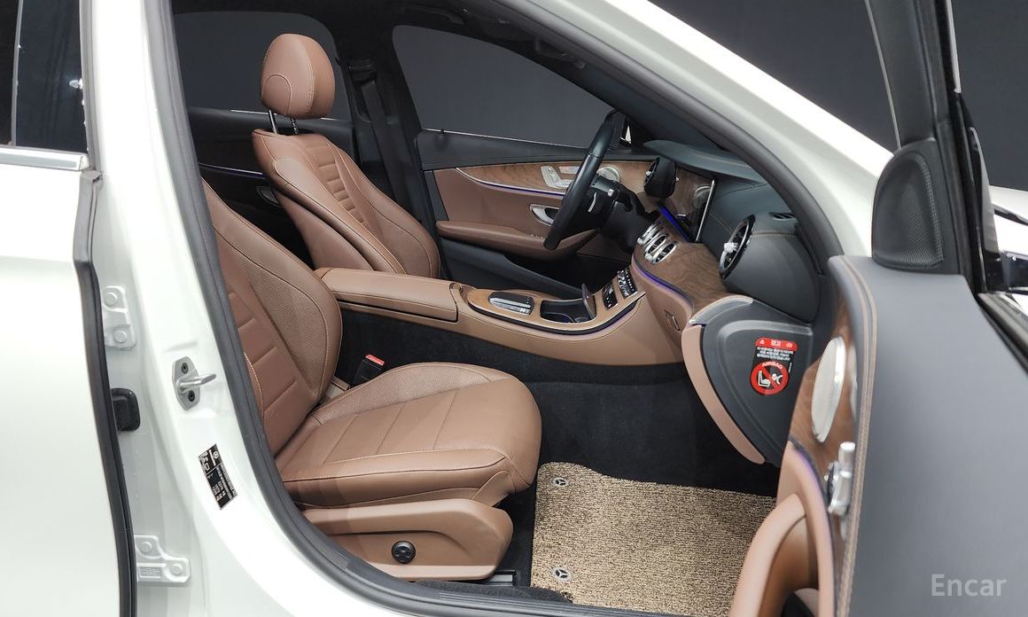 Mercedes-Benz E-Class W213E250 Exclusive №12