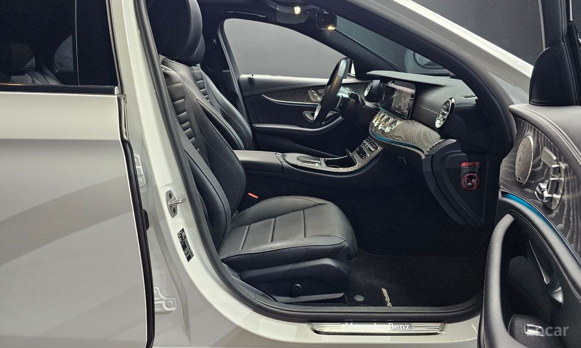 E-Class W213E350 4MATIC AMG Line 11