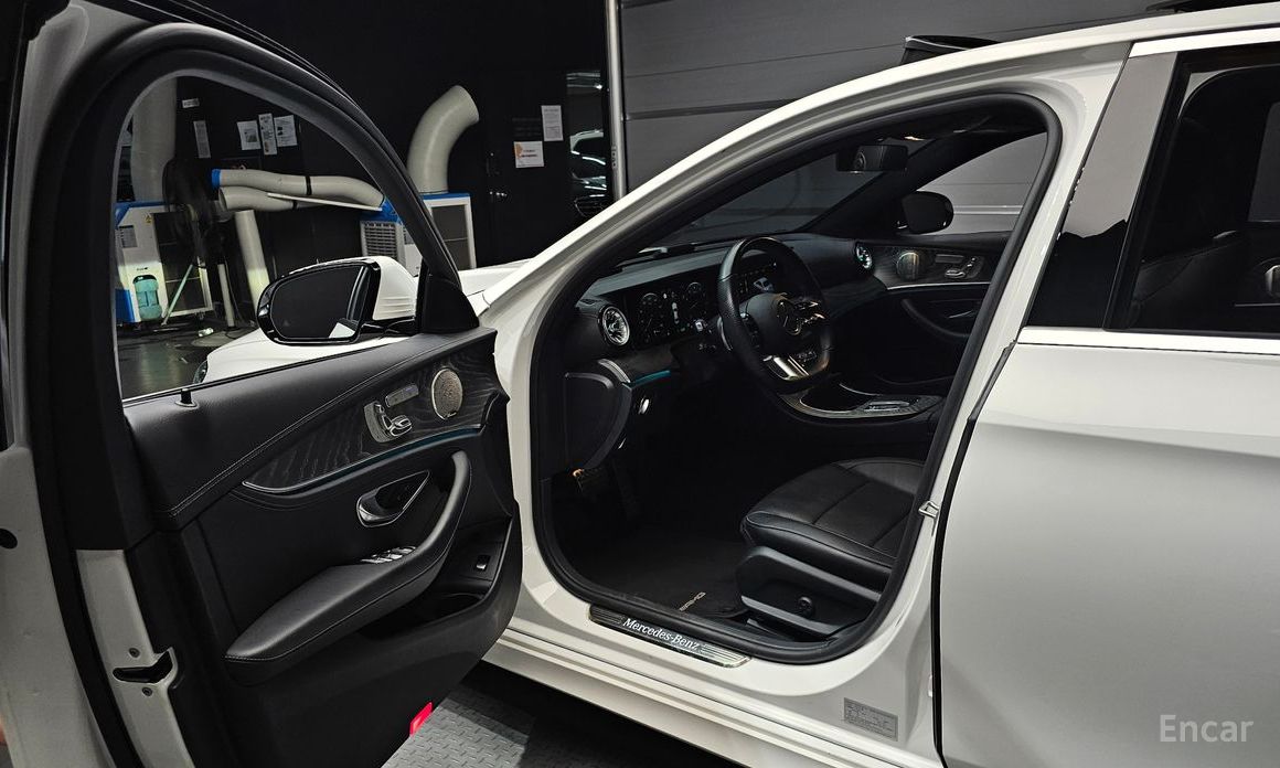 E-Class W213E350 4MATIC AMG Line 12