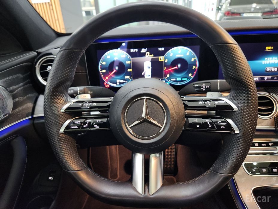 Mercedes-Benz E-Class W213E350 4MATIC AMG Line №14