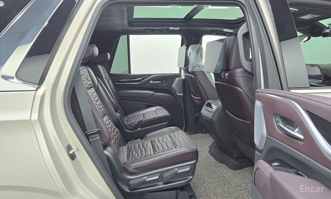 Cadillac Escalade 5th Generation 6.2 Premium Luxury Platinum  13