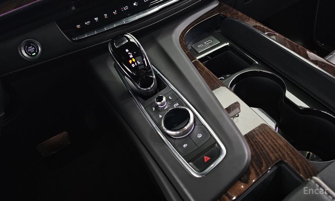 Cadillac Escalade 5th Generation 6.2 Premium Luxury Platinum  10