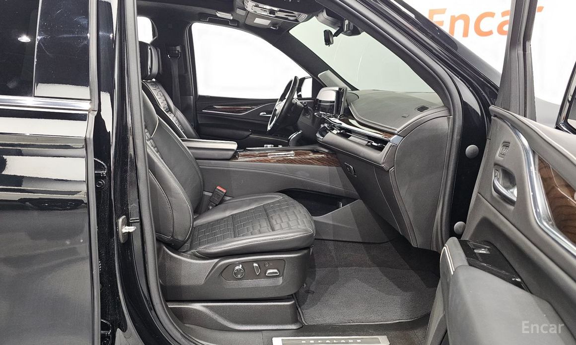 Cadillac Escalade 5th Generation 6.2 Premium Luxury Platinum  12