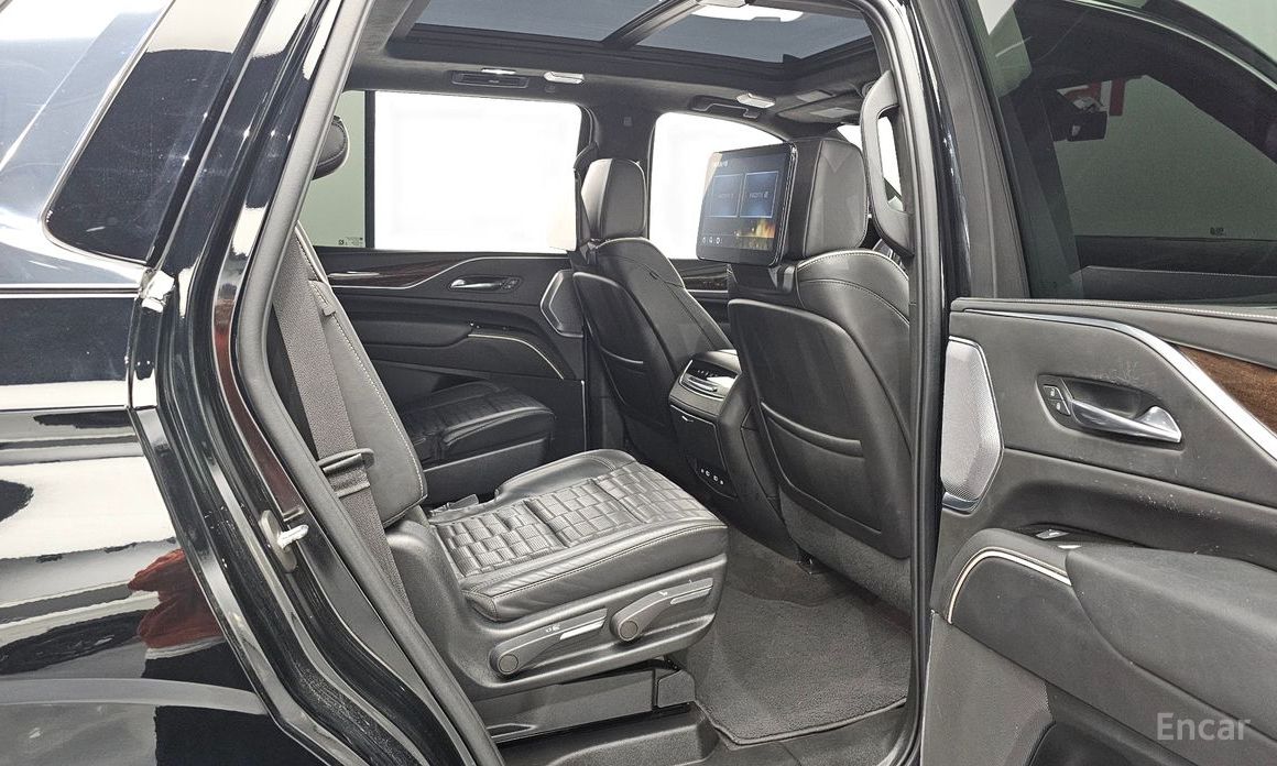 Cadillac Escalade 5th Generation 6.2 Premium Luxury Platinum  13